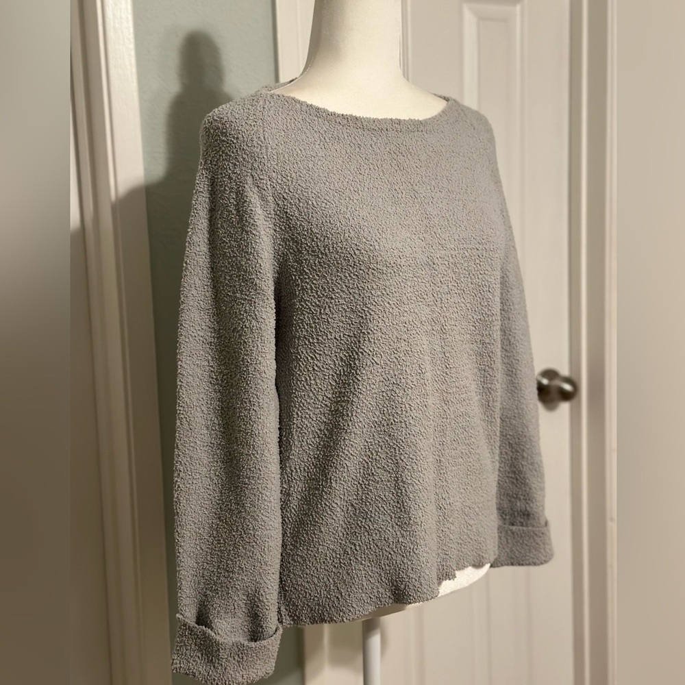 All Row Gray Fuzzy Sweater Size Medium
